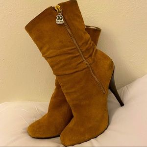 Micheal Kors tan leather booties